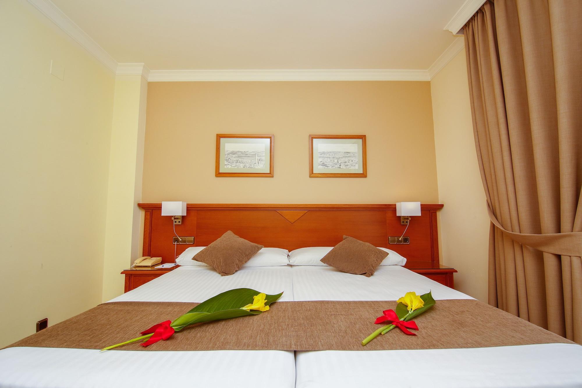 Mainake Costa Del Sol Hotel ตอร์เรเดลมาร์ ภายนอก รูปภาพ